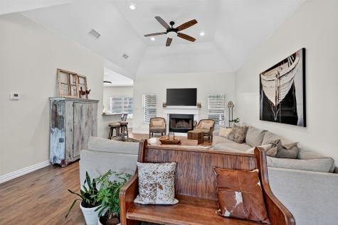 38 Lone Oak Boulevard Pottsboro TX 75076
