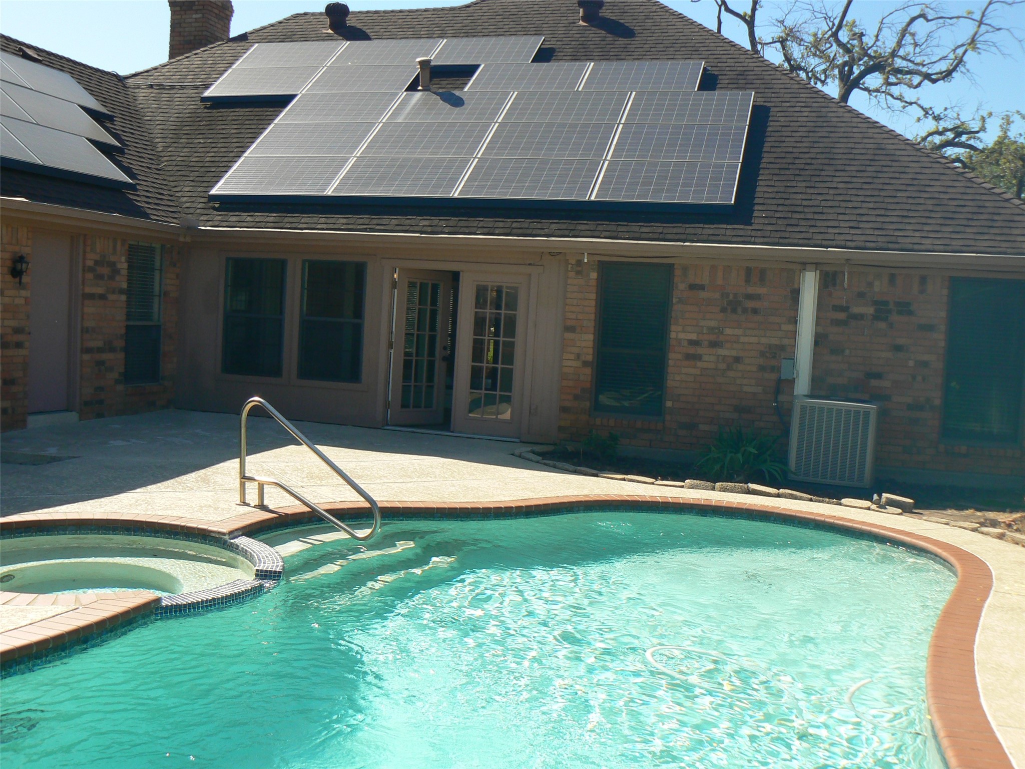 1609 Woodhill Lane Bedford TX 76021