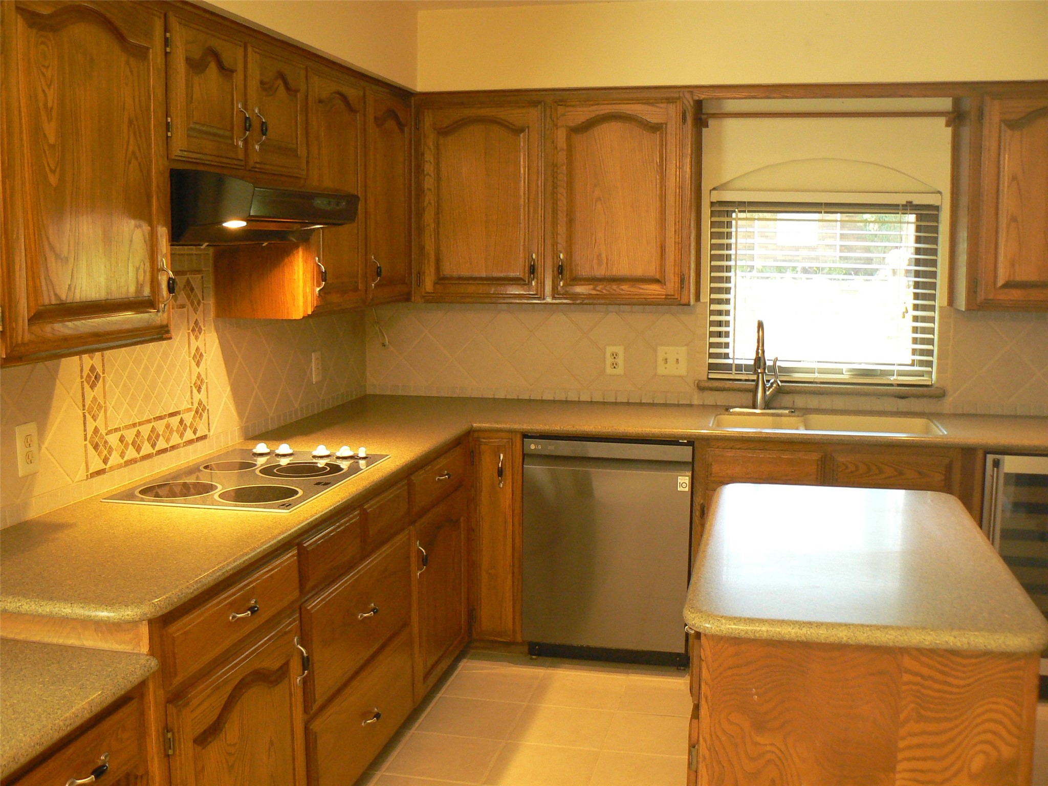 1609 Woodhill Lane Bedford TX 76021