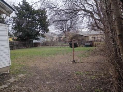 1532 Madrid Street Dallas TX 75216