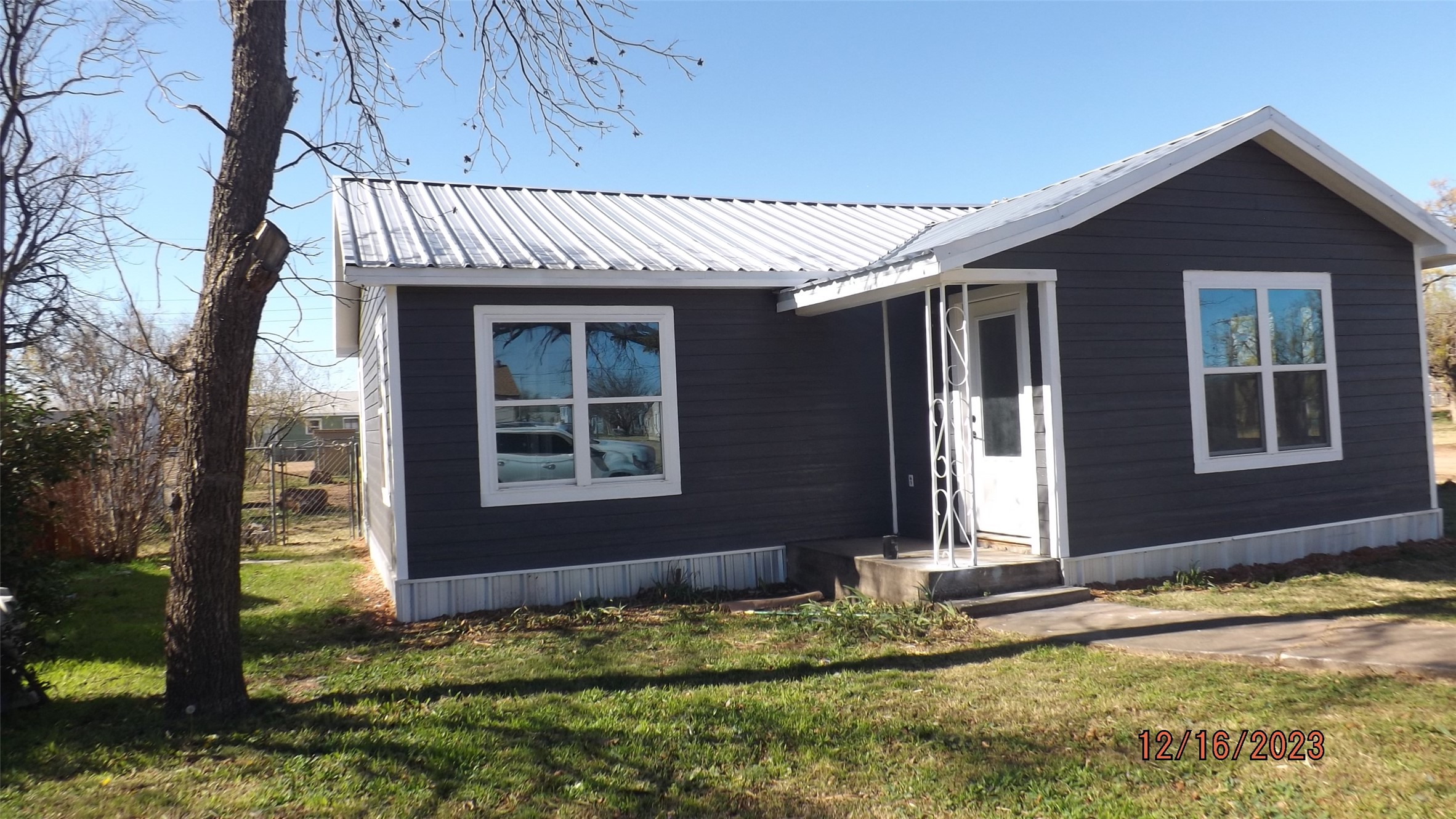 114 SW Avenue F Hamlin TX 79520