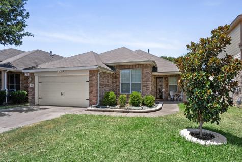 4231 Fall Creek Drive Grand Prairie TX 75052