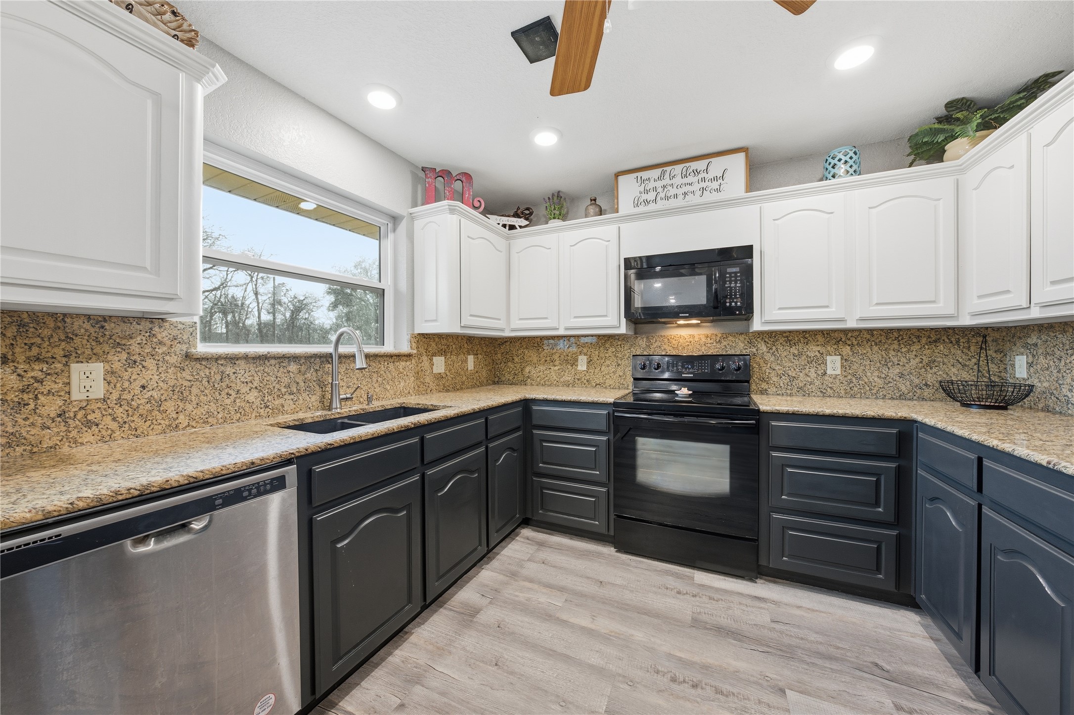 111 Havenwood Drive Enchanted Oaks TX 75156