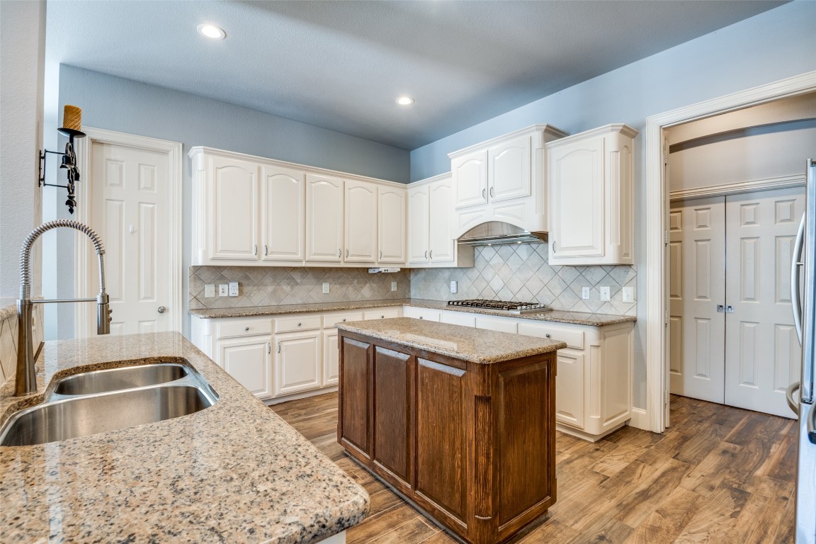 7040 Valley Brook Drive Frisco TX 75035