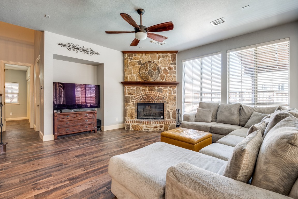 7040 Valley Brook Drive Frisco TX 75035