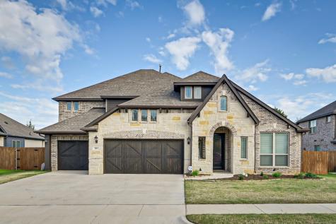 907 Royal Court Mansfield TX 76063