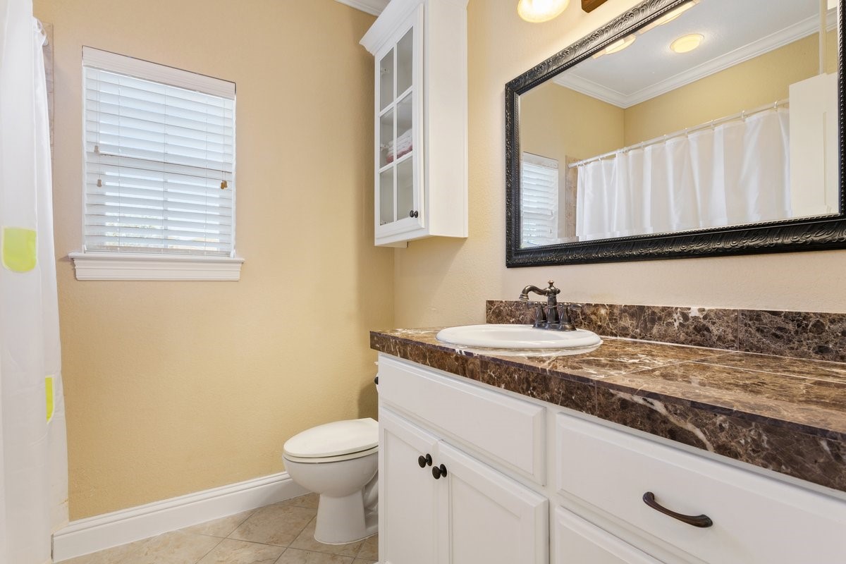 100 Edinburgh Waco TX 76712