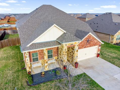 1541 Meadowlake Drive Waxahachie TX 75165