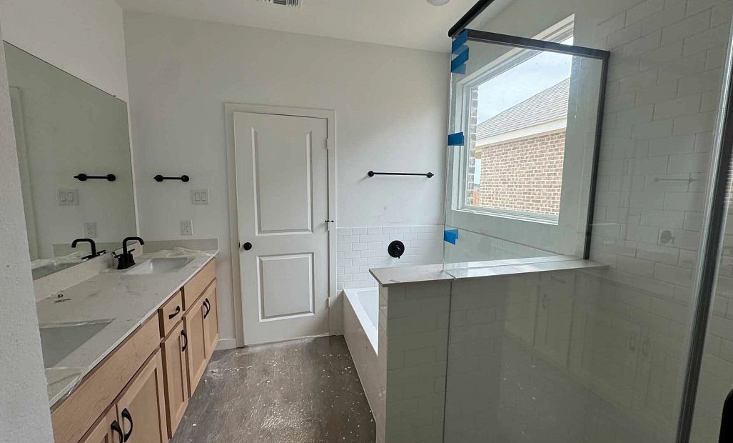 676 Tyronza Drive Justin TX 76247