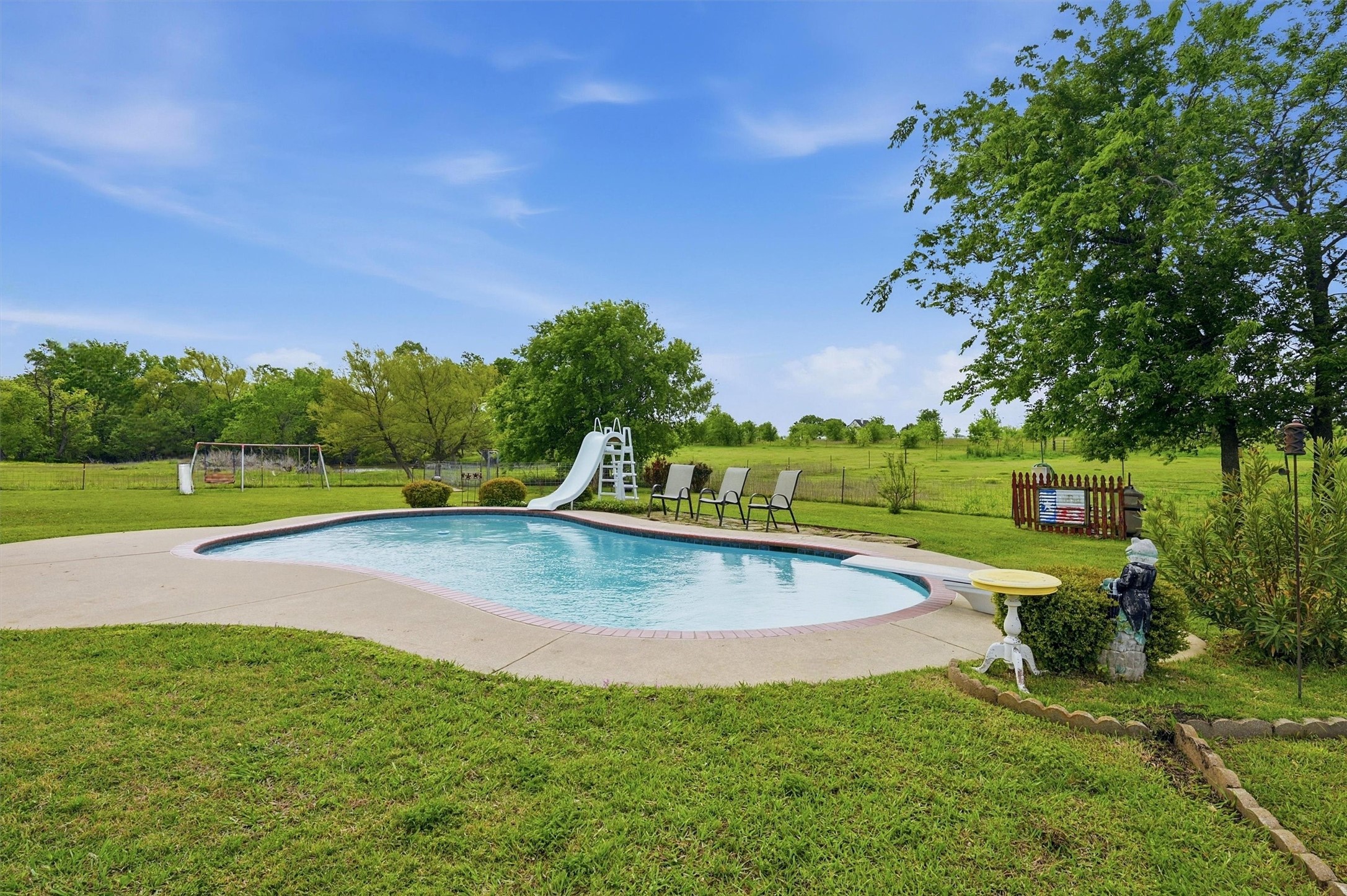 998 Bledsoe Road Gunter TX 75058