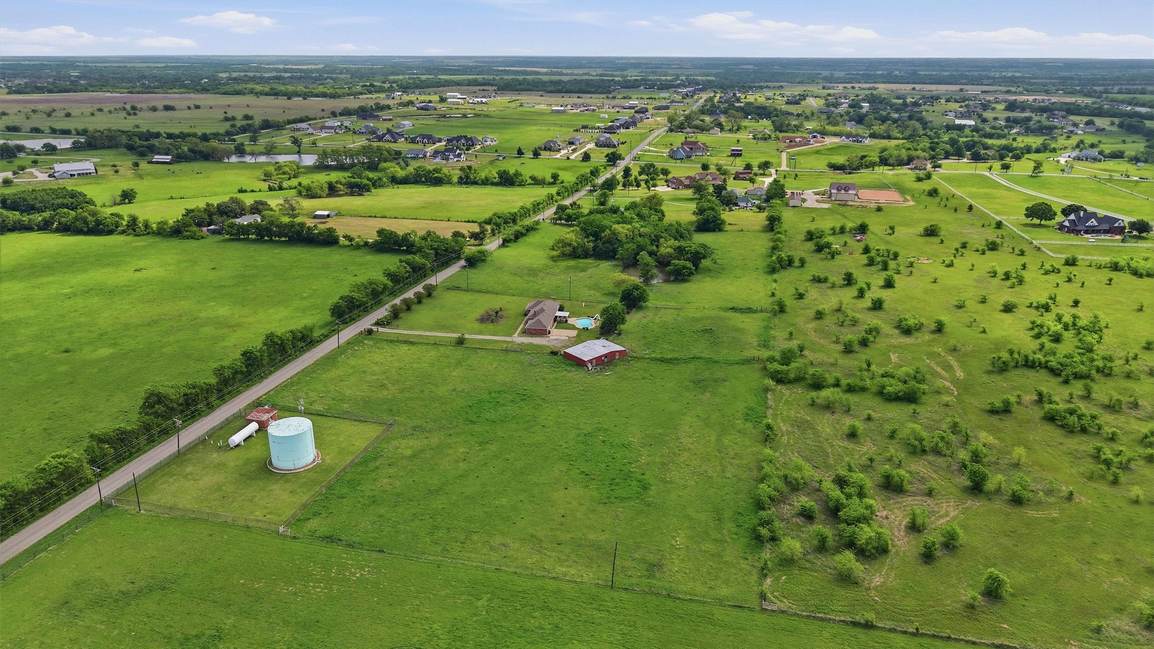 998 Bledsoe Road Gunter TX 75058