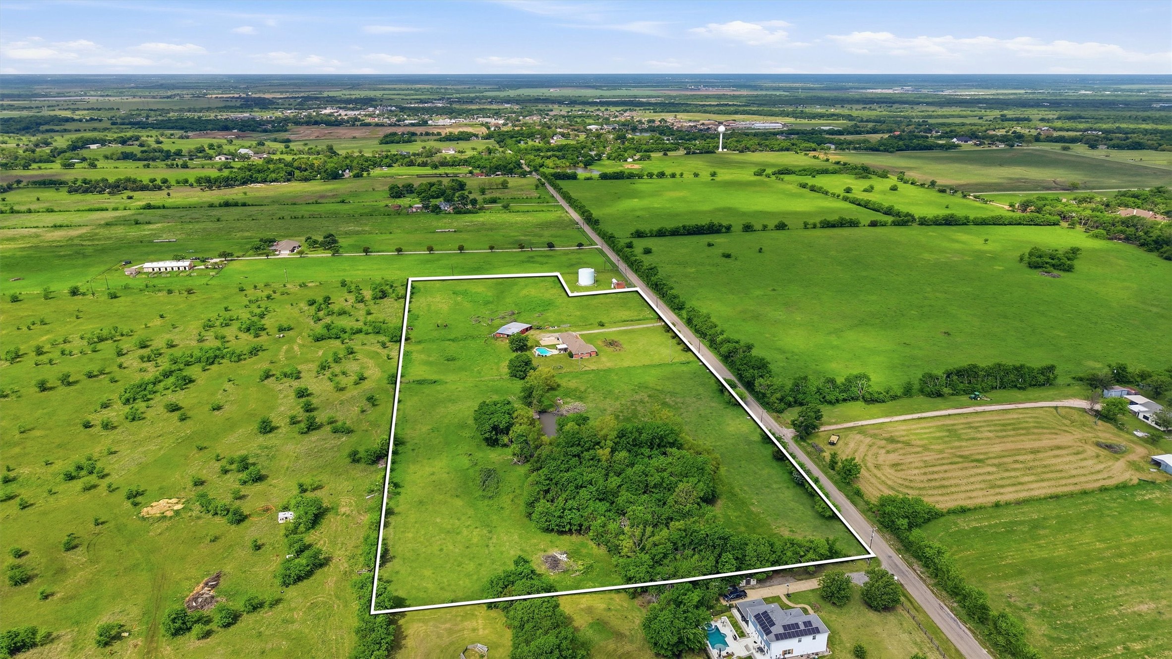 998 Bledsoe Road Gunter TX 75058