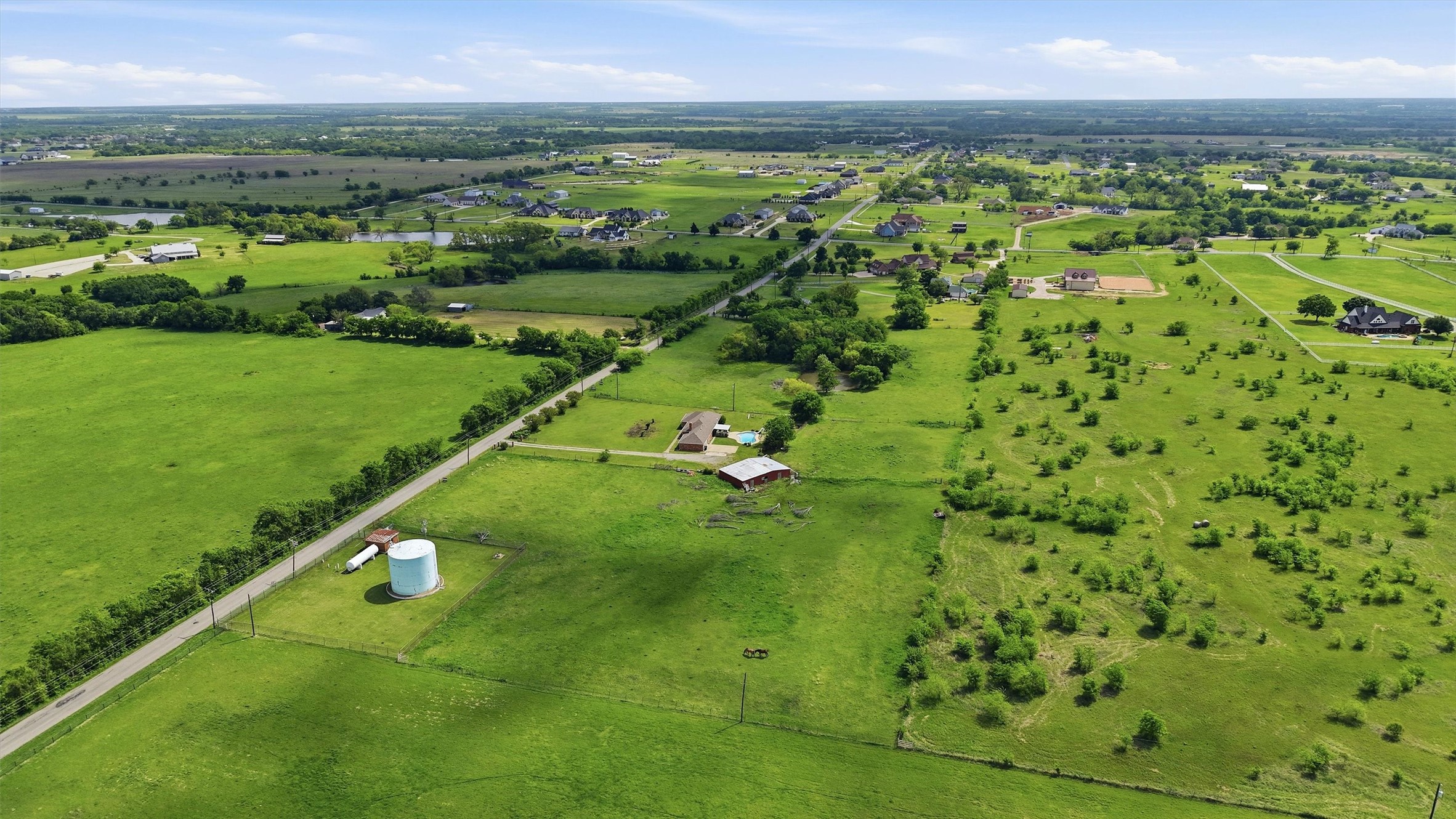 998 Bledsoe Road Gunter TX 75058