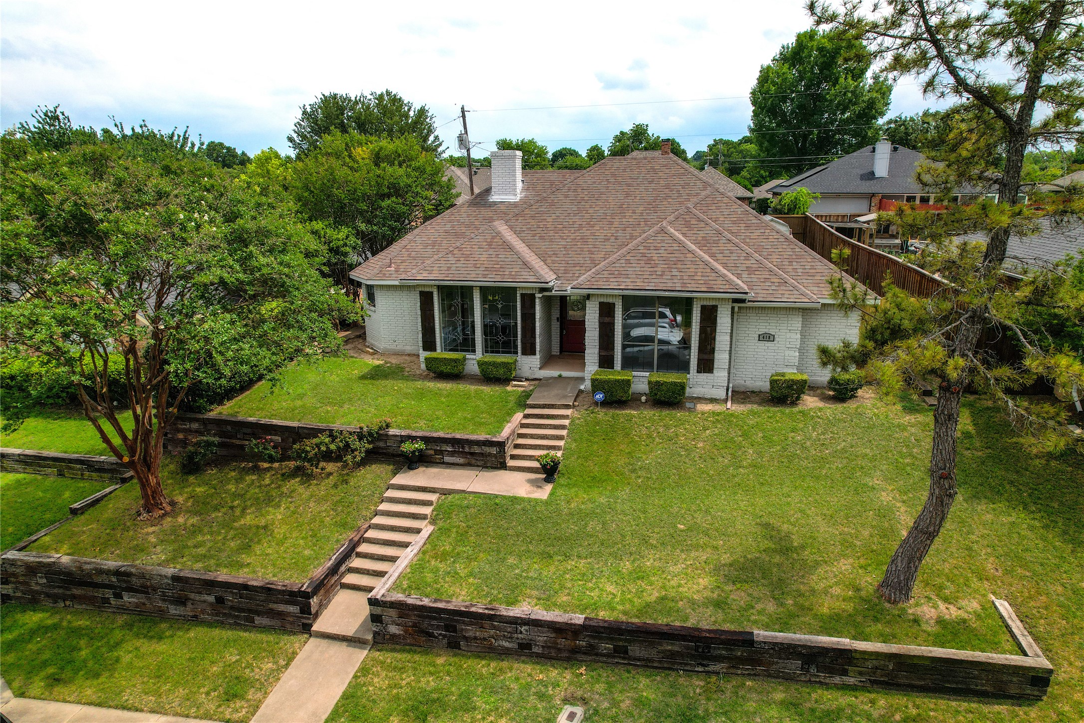 418 Whispering Hills Drive Duncanville TX 75137