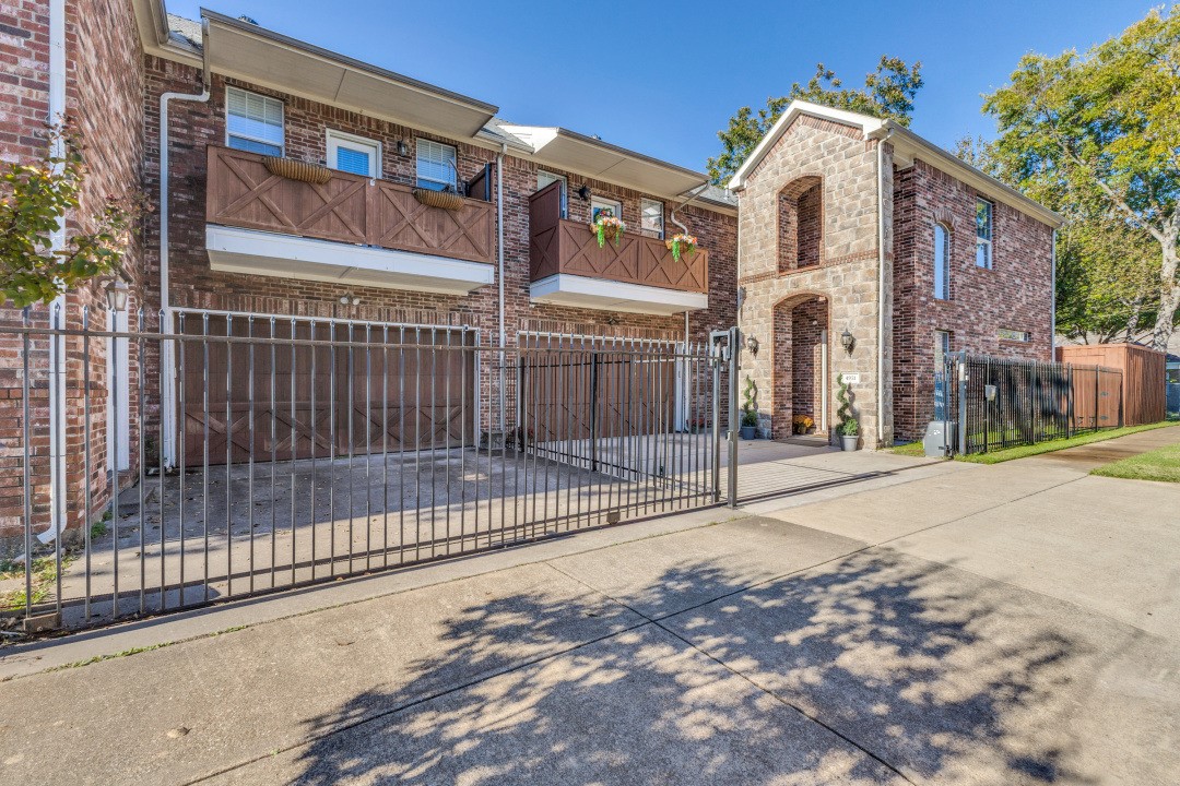 4931 Homer Street Dallas TX 75206