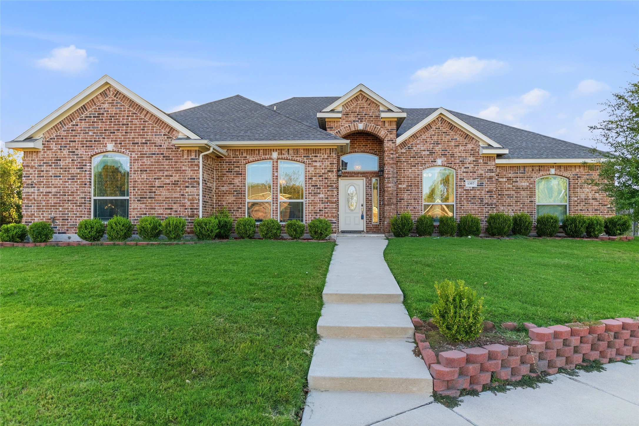 1357 Lake Grove Lane Desoto TX 75115