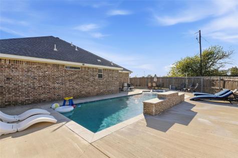 1357 Lake Grove Lane Desoto TX 75115