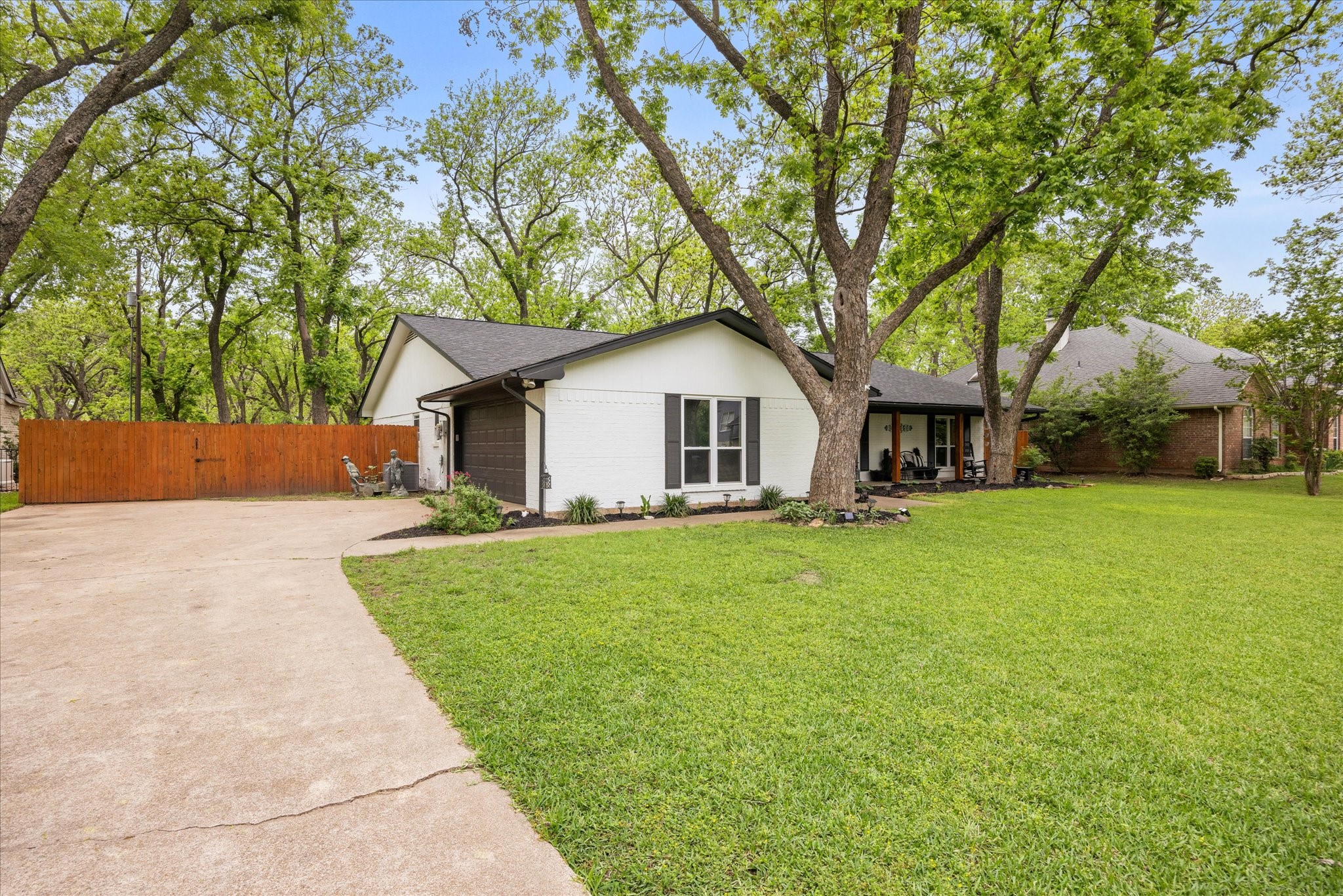 8513 Ravenswood Road Granbury TX 76049