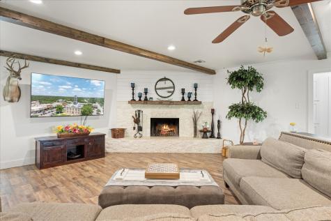 8513 Ravenswood Road Granbury TX 76049
