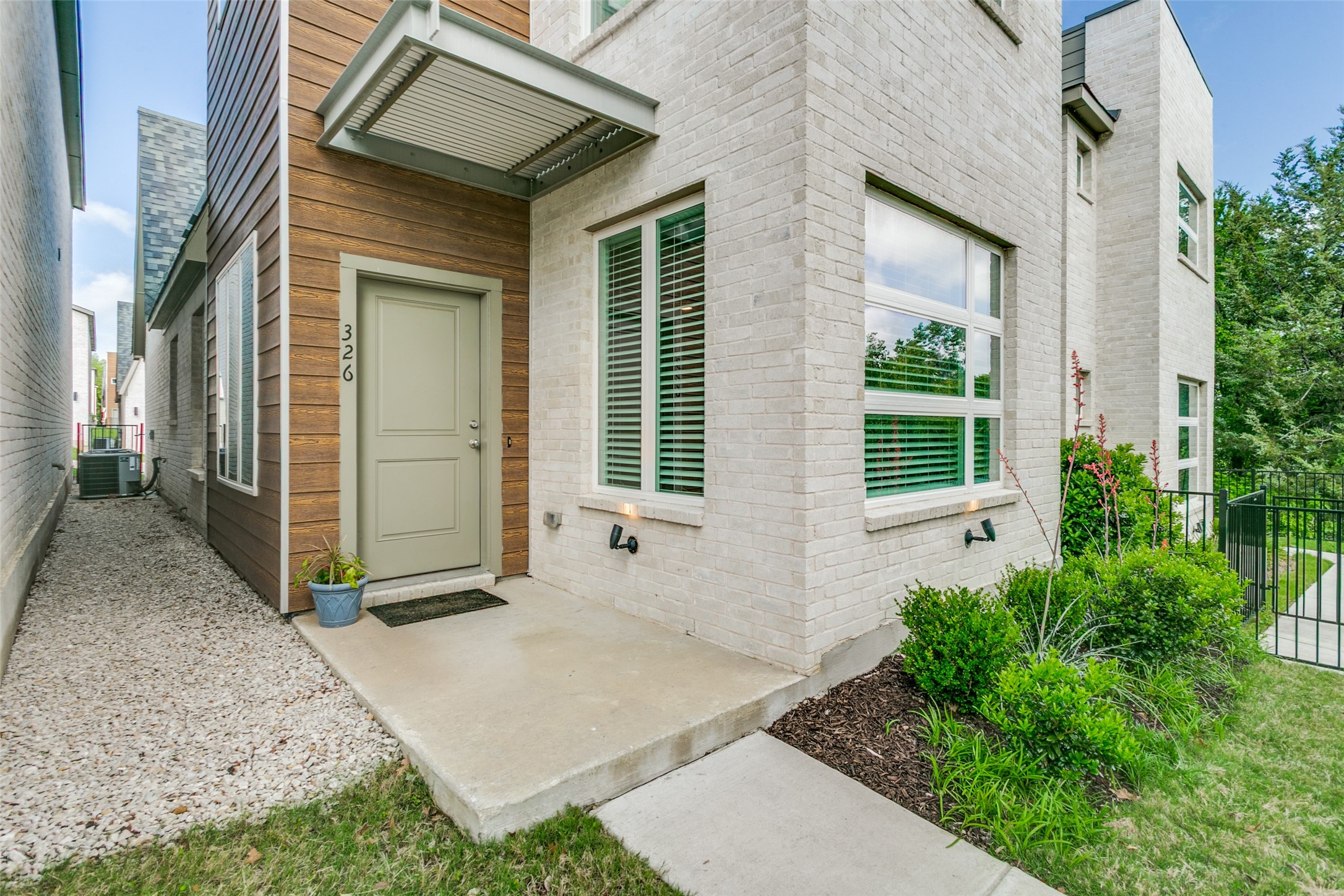 326 Oakbend Drive Lewisville TX 75067