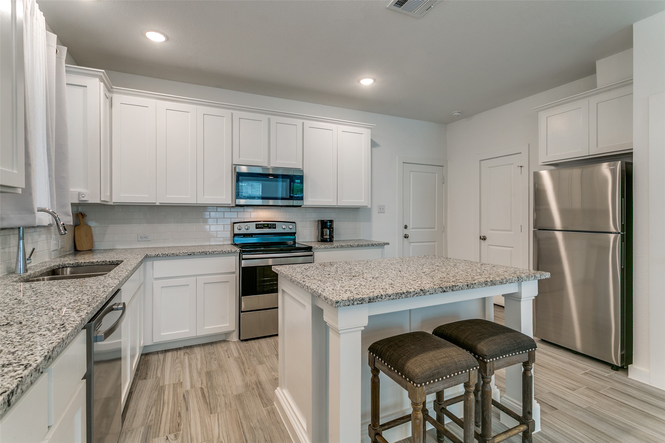 326 Oakbend Drive Lewisville TX 75067