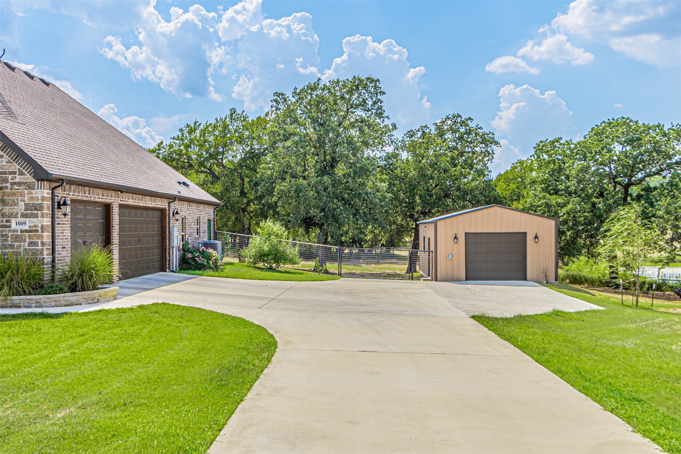 1009 Henry Way Springtown TX 76082