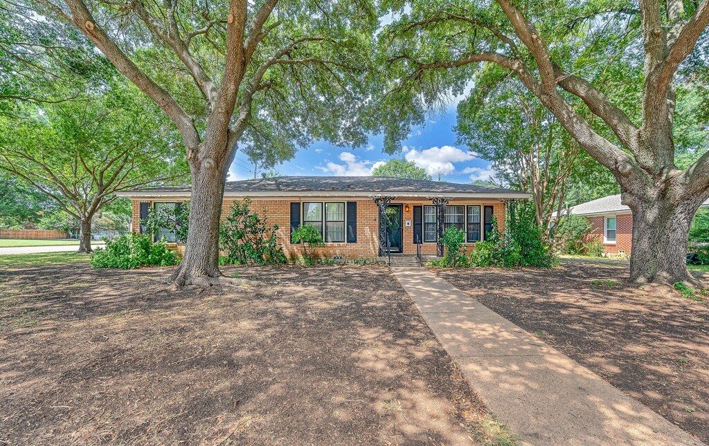 2200 N 52nd Street Waco TX 76710