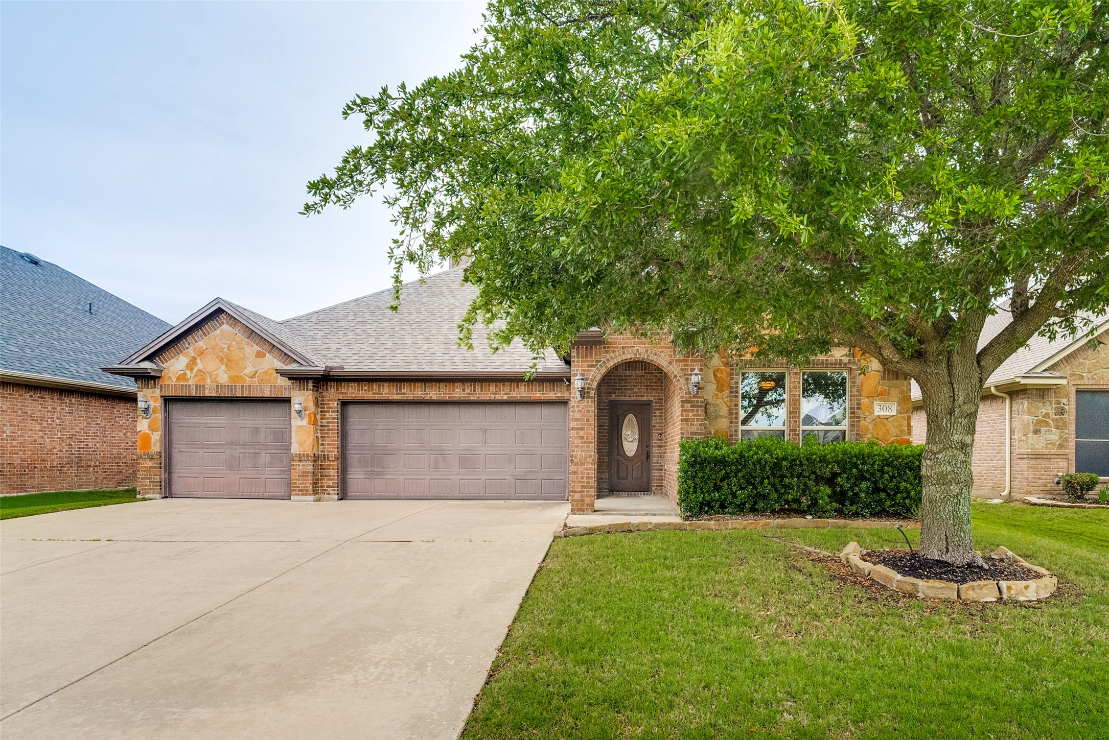 308 Pecos Drive Burleson TX 76028