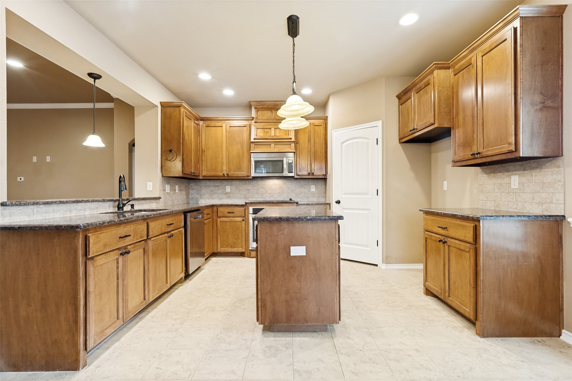 308 Pecos Drive Burleson TX 76028