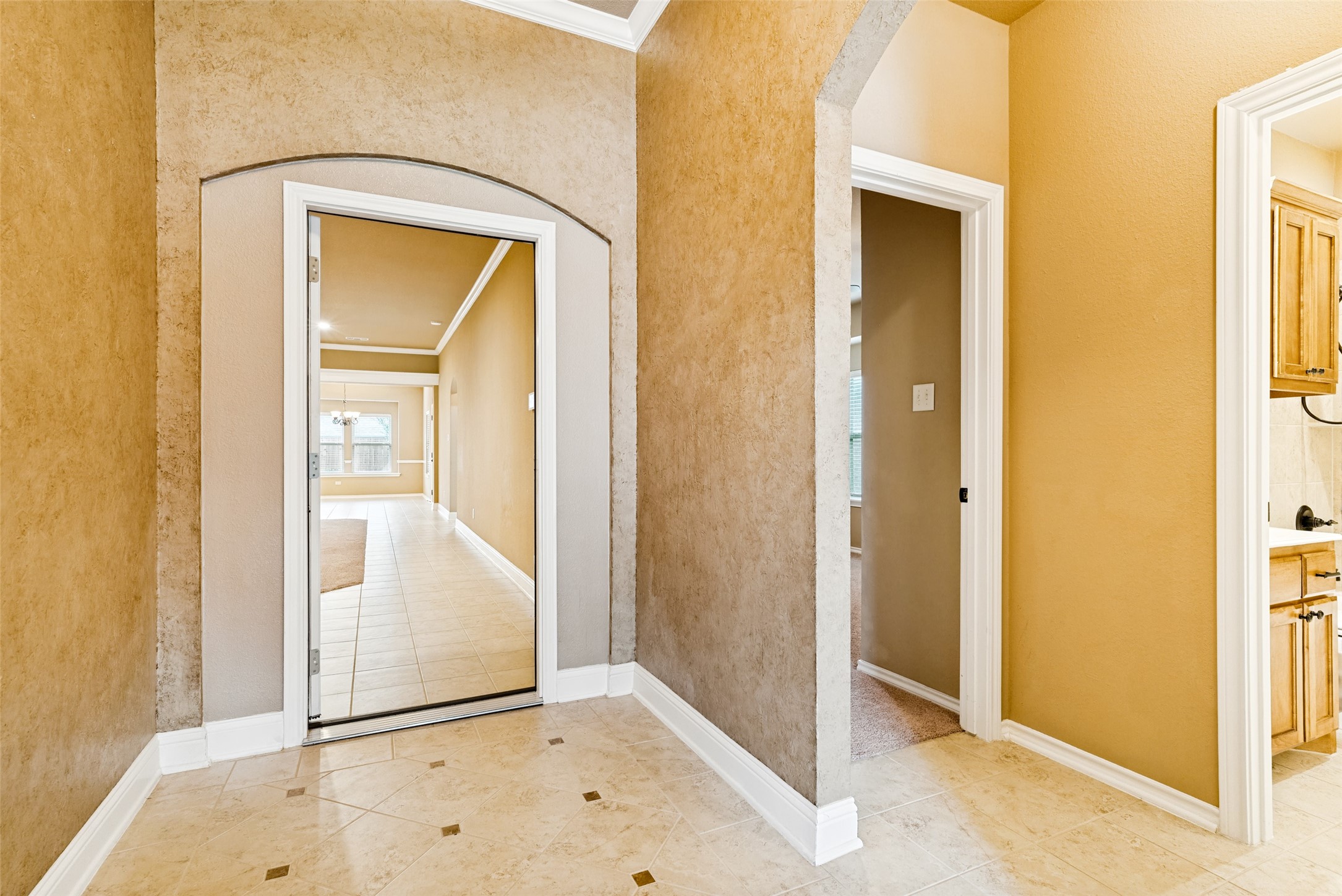 308 Pecos Drive Burleson TX 76028