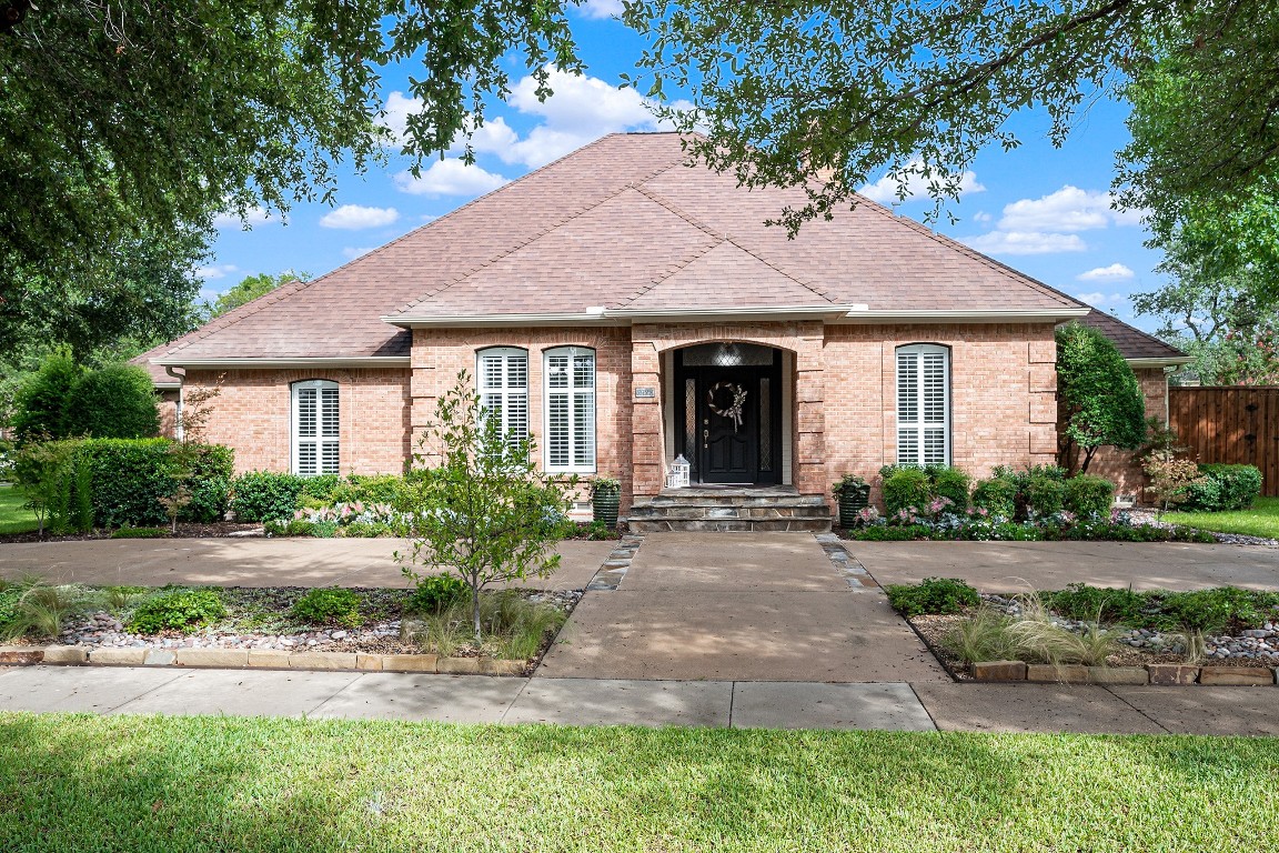 7528 Summitview Drive Irving TX 75063