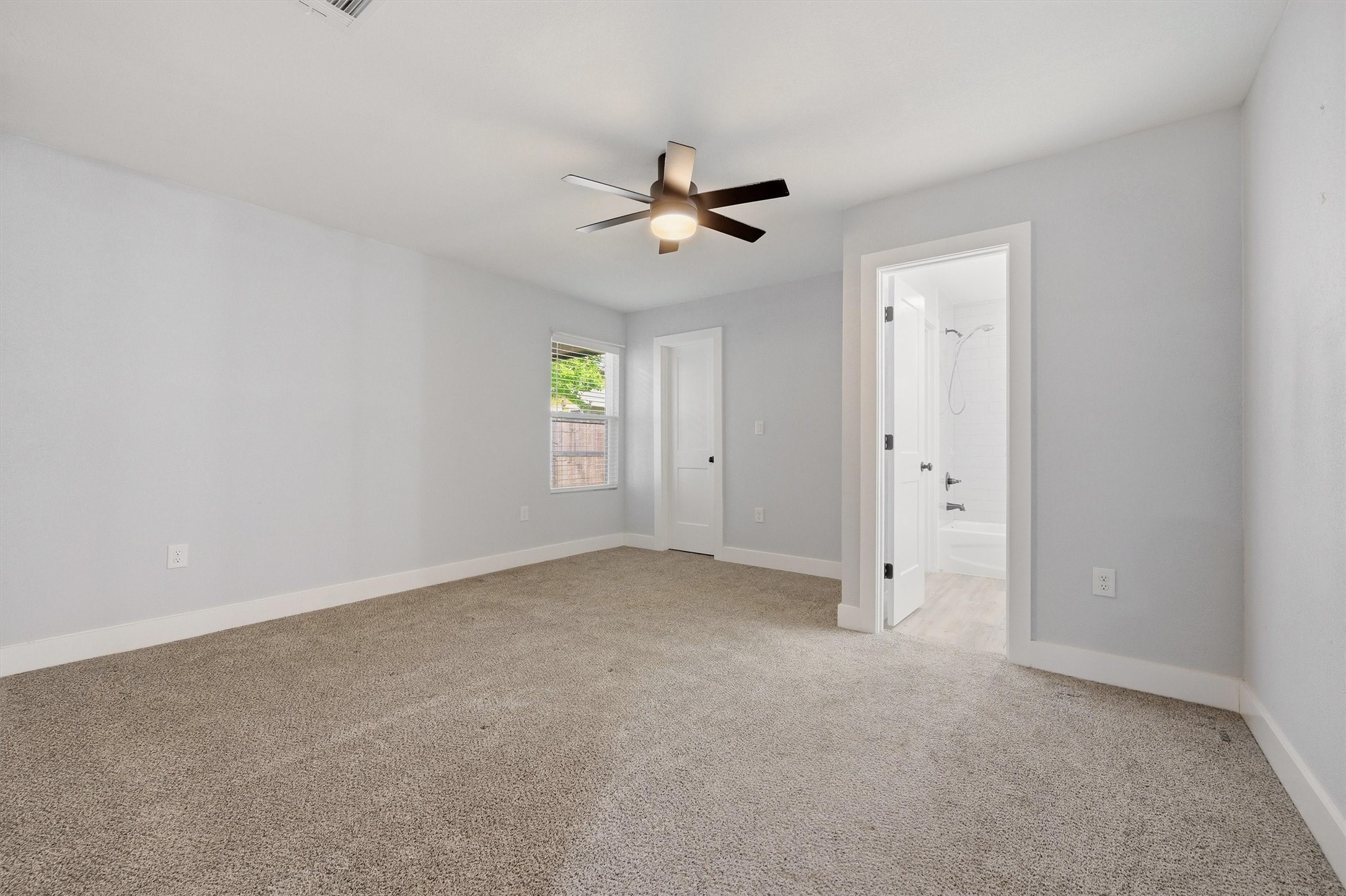 1523 W Bond Street Denison TX 75020