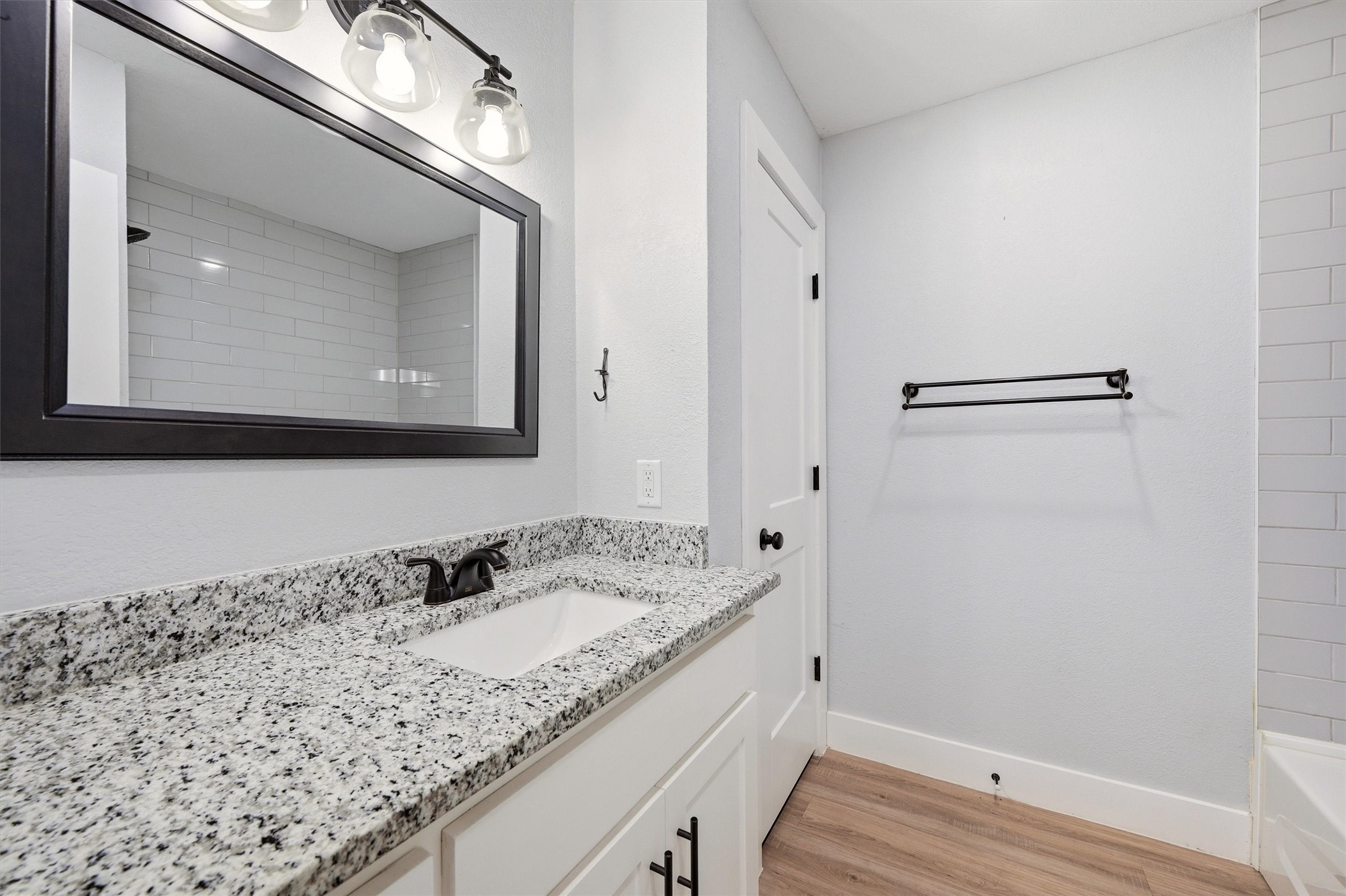 1523 W Bond Street Denison TX 75020