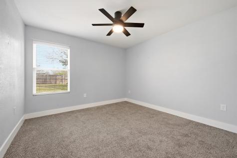 1523 W Bond Street Denison TX 75020