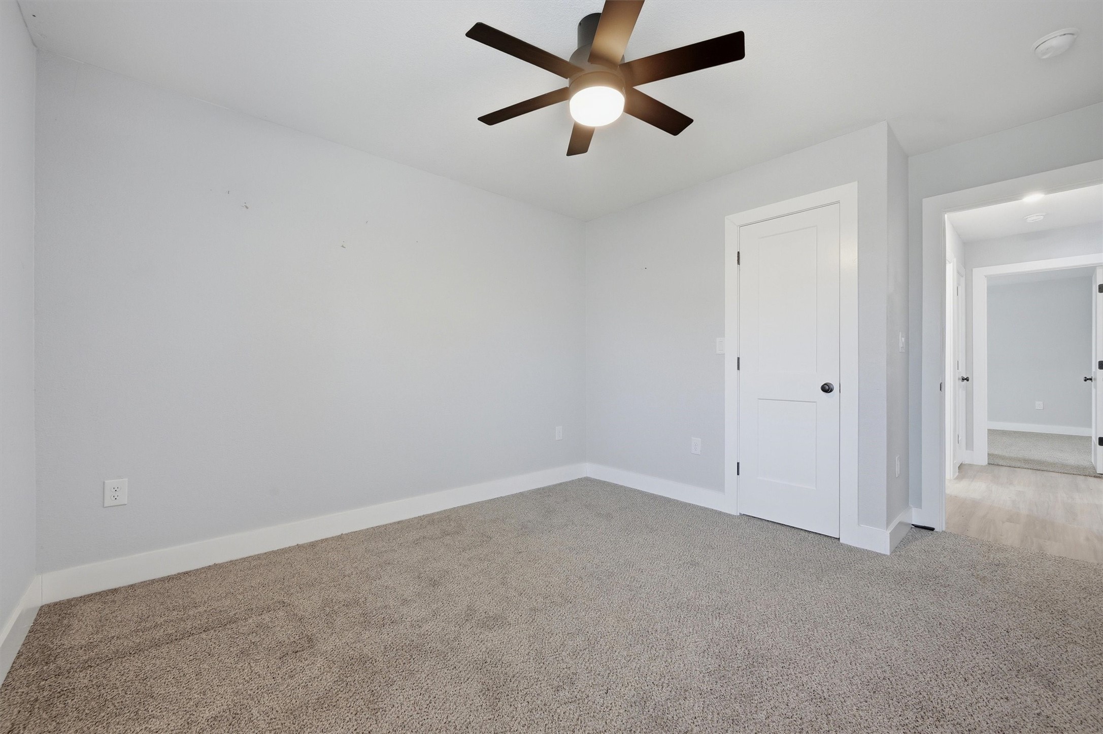 1523 W Bond Street Denison TX 75020