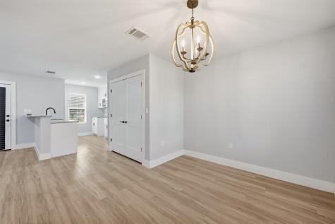 1523 W Bond Street Denison TX 75020