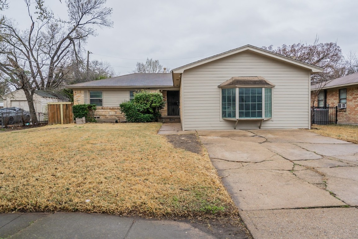 1741 Oak Hill Circle Dallas TX 75217
