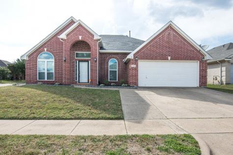 5784 Brighton Court Haltom City TX 76137