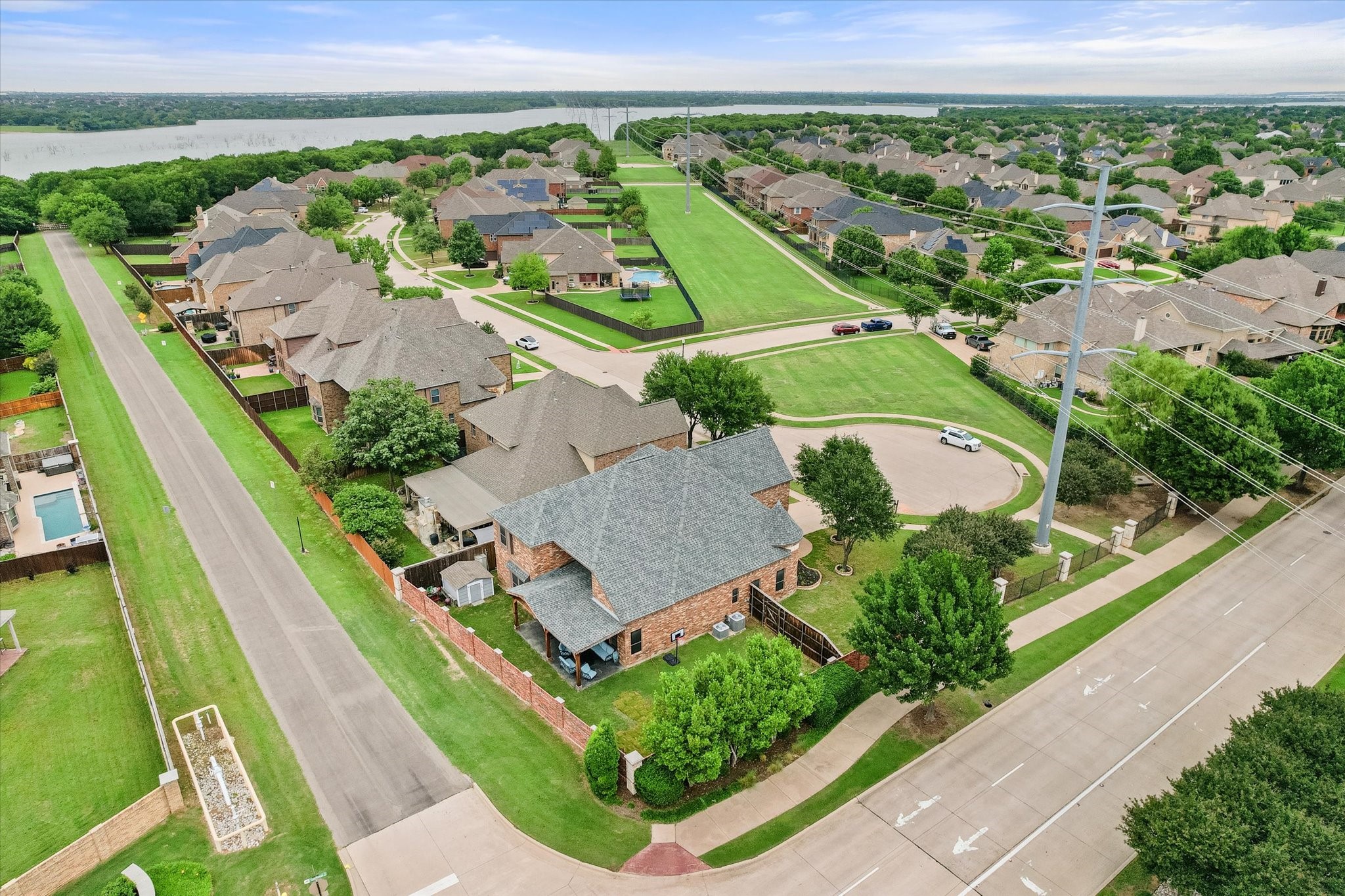 6876 Foghorn Lane Grand Prairie TX 75054
