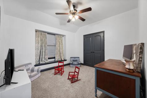6876 Foghorn Lane Grand Prairie TX 75054