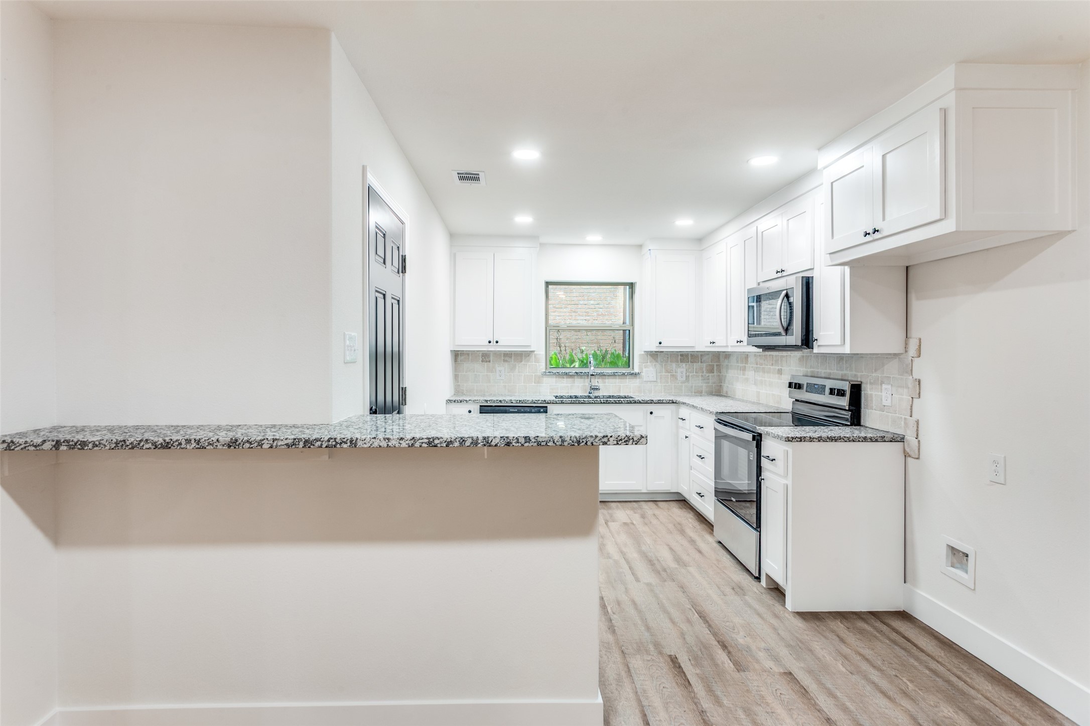 133 Mcgee Drive Fort Worth TX 76114