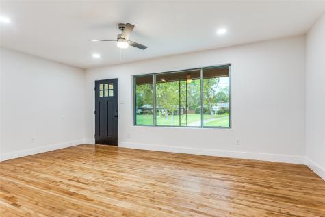 133 Mcgee Drive Fort Worth TX 76114