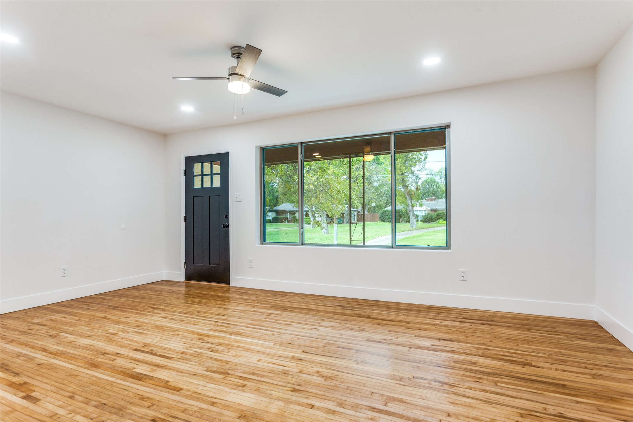 133 Mcgee Drive Fort Worth TX 76114