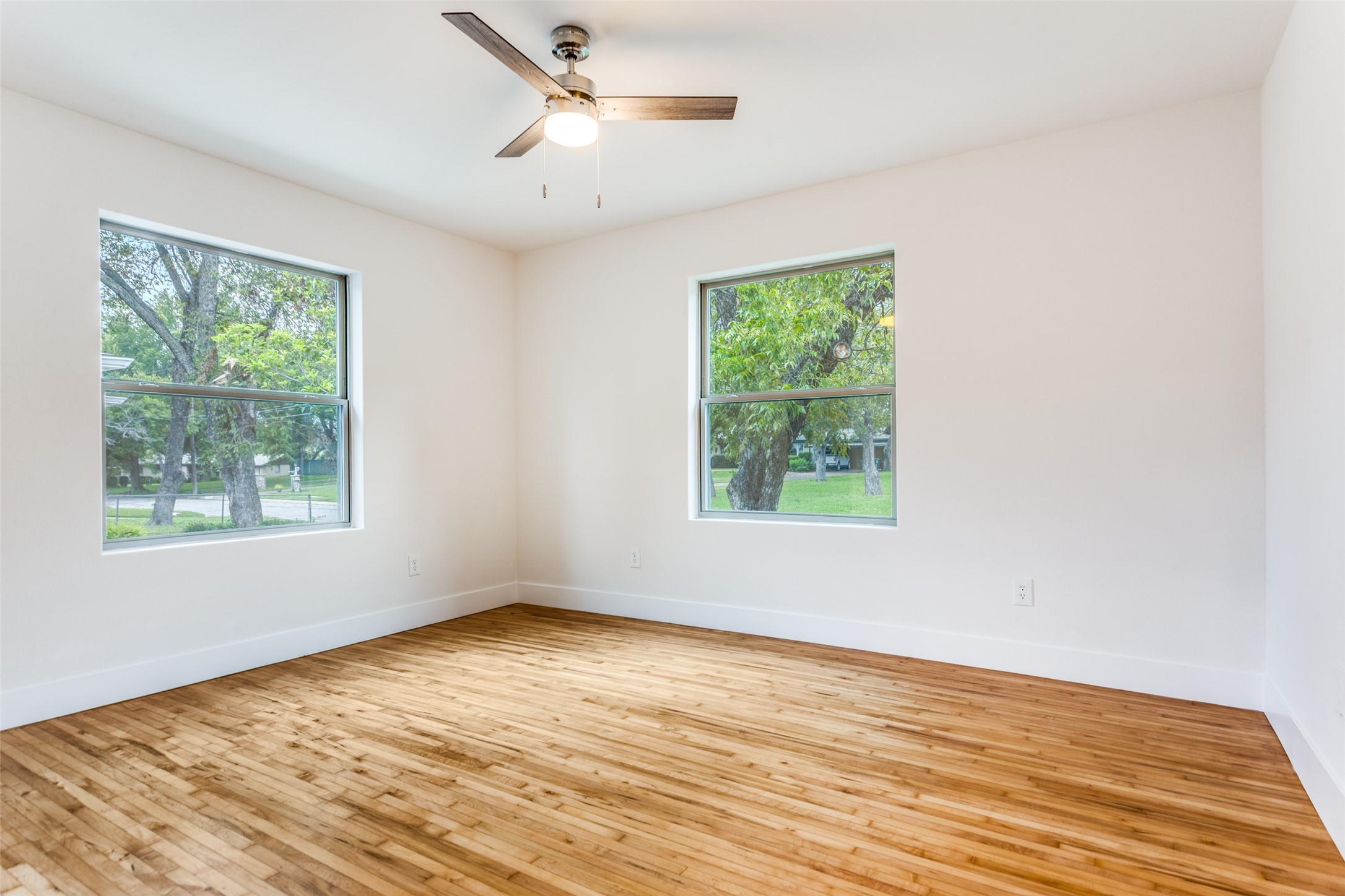 133 Mcgee Drive Fort Worth TX 76114