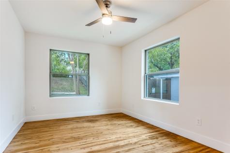 133 Mcgee Drive Fort Worth TX 76114