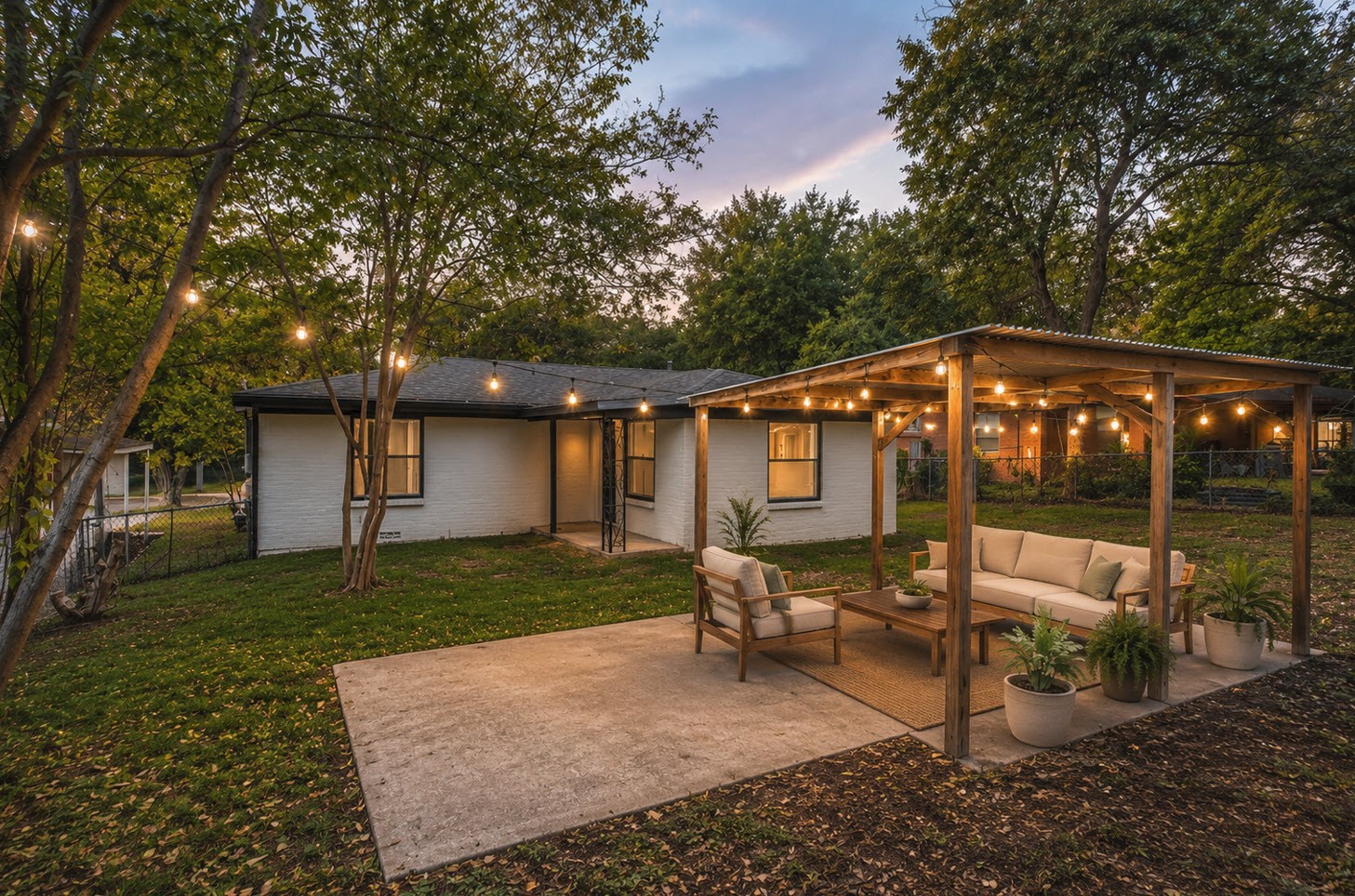133 Mcgee Drive Fort Worth TX 76114