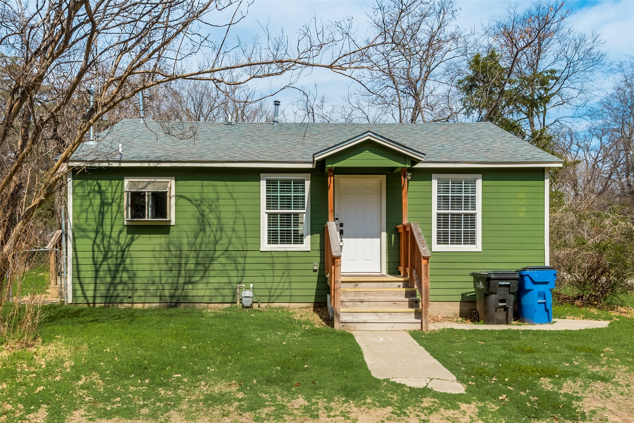 1809 S Fannin Avenue Denison TX 75020