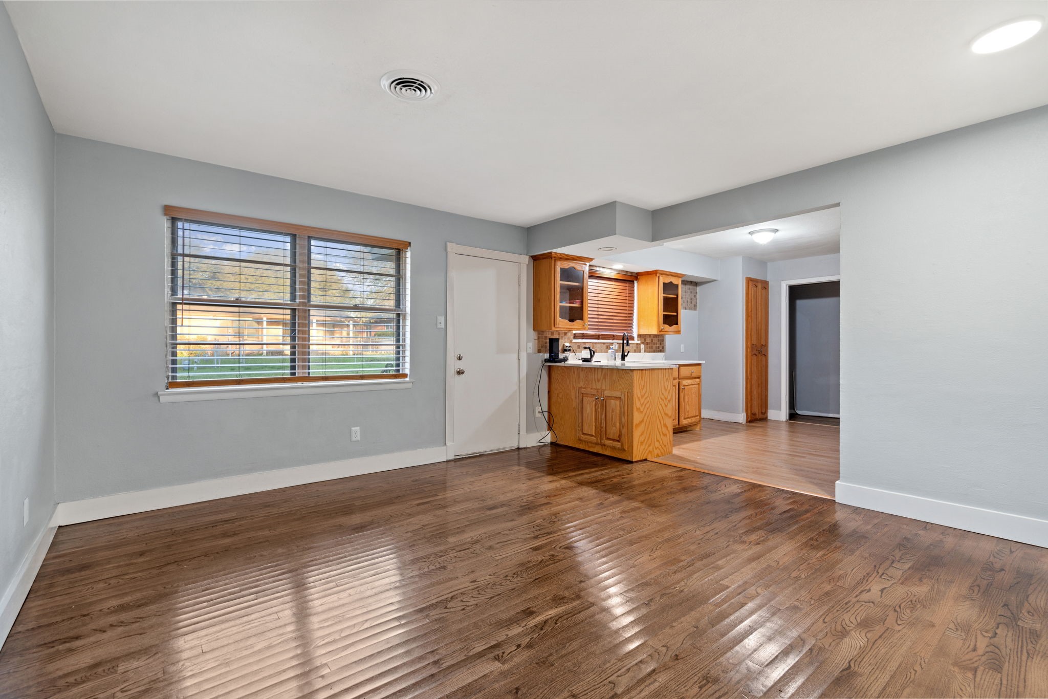 4215 Elk Horn Trail Dallas TX 75216