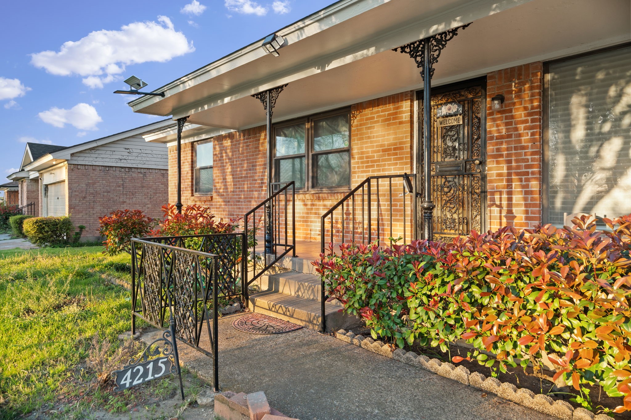 4215 Elk Horn Trail Dallas TX 75216