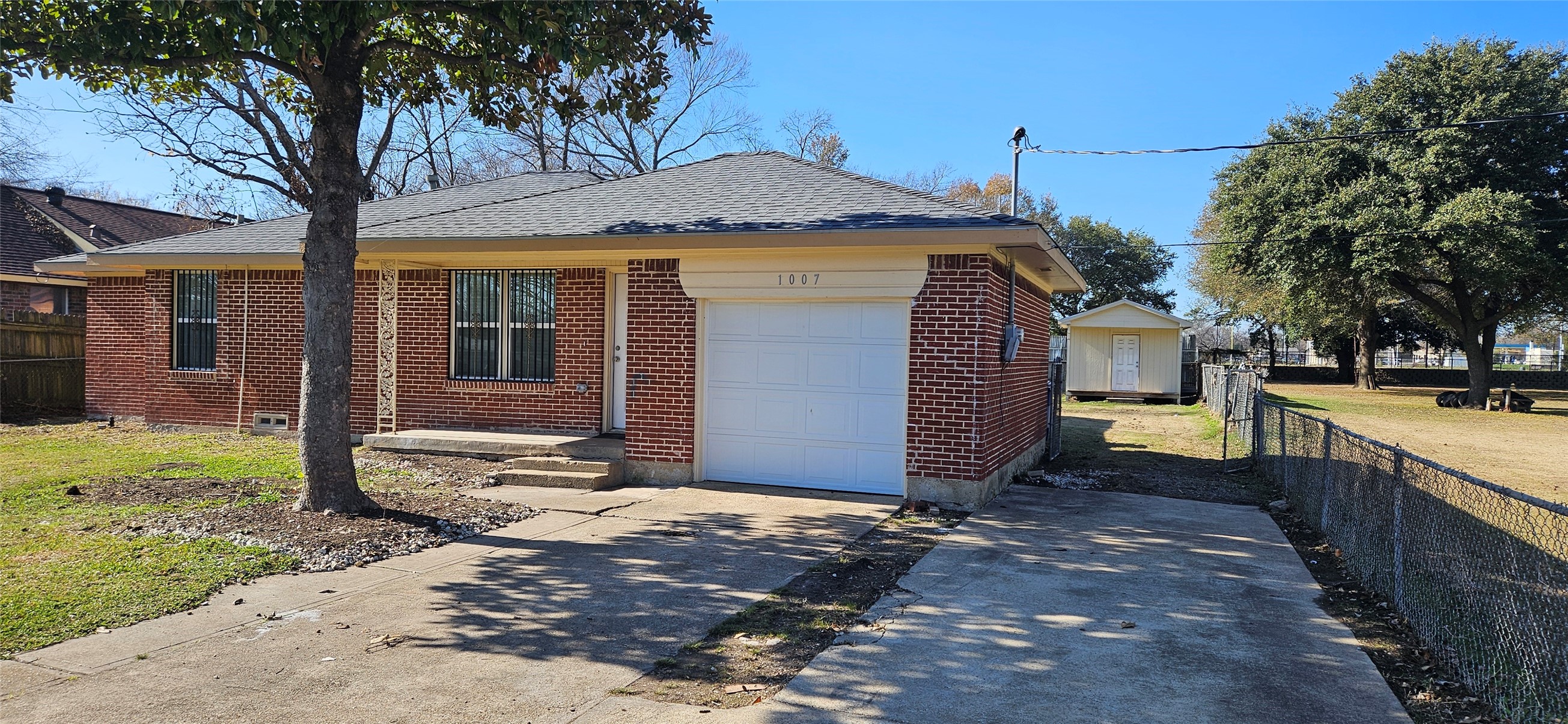 1007 Pleasant Drive Dallas TX 75217